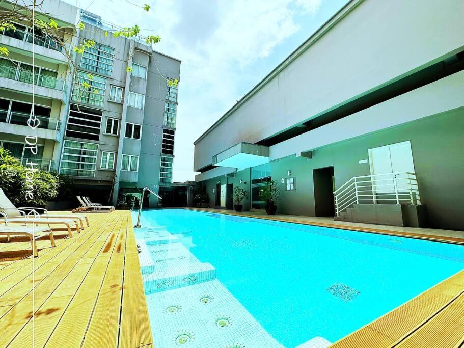 Pavilion 5 Star Spacious 3r 8pax Klcenter Pangsapuri *
